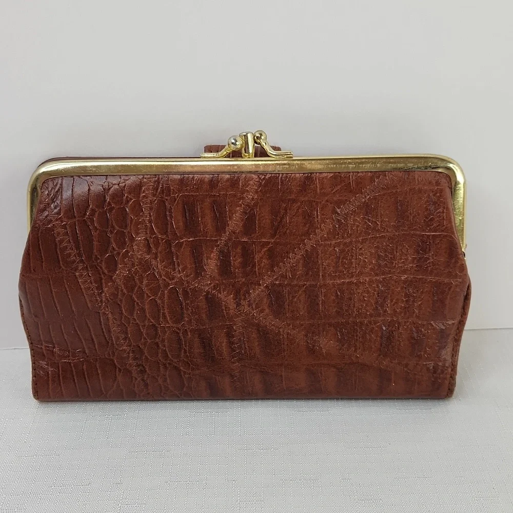 Vintage western wallet. Size 7 X 4